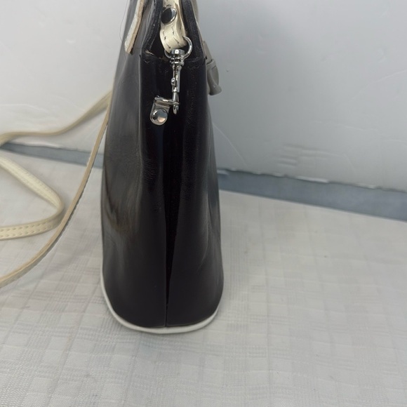 Vintage Vera Pelle Made in Italy Small Bucket Bag Leather Crossbody - Picture 4 of 7